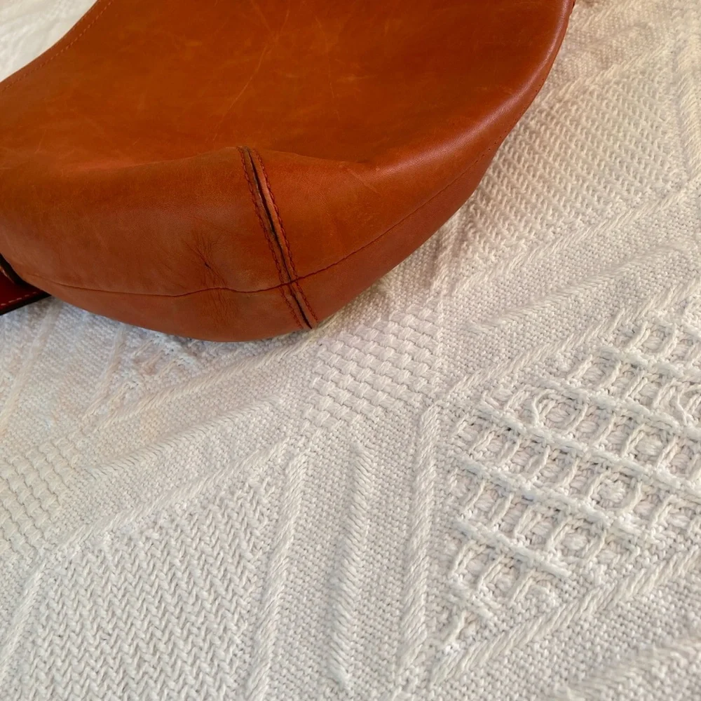 Coach SoHo, Burnt Orange Leather Shoulder Bag EUC, picture 8 shows a tiny dot - Picture 8 of 13
